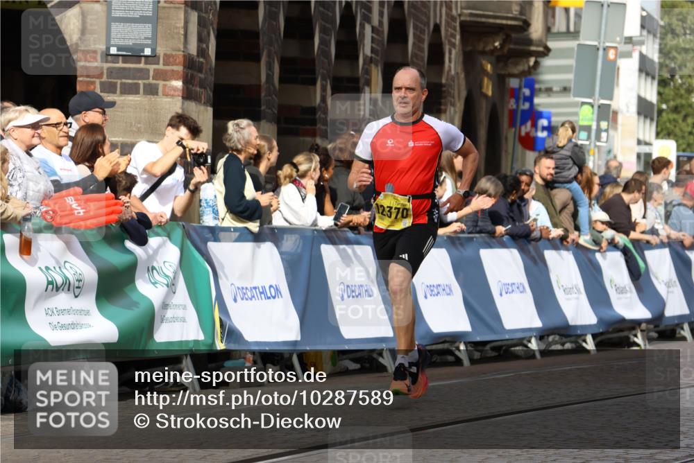 13.09.2026 - 21. swb-Marathon Bremen Strokosch-Dieckow http://msf.ph/oto/10287589 13.09.2026 10:38:50 Ziel 10441, 13507, 13539, 10782, 10926, 11338, 12003 meine-sportfotos.de