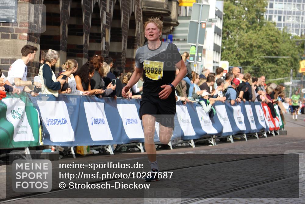 13.09.2026 - 21. swb-Marathon Bremen Strokosch-Dieckow http://msf.ph/oto/10287687 13.09.2026 10:39:01 Ziel 10441, 11127, 12370, 13539, 11227, 11454, 12003, 13641 meine-sportfotos.de
