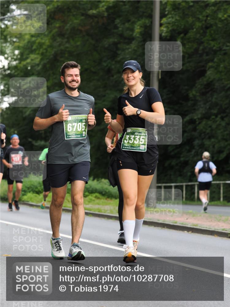 13.09.2026 - 21. swb-Marathon Bremen TobiasT http://msf.ph/oto/10287708 13.09.2026 12:22:52 Laufen 6705, 21, 3335 meine-sportfotos.de