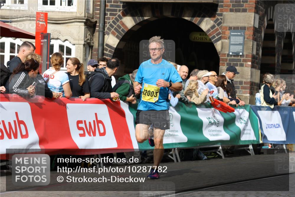 13.09.2026 - 21. swb-Marathon Bremen Strokosch-Dieckow http://msf.ph/oto/10287782 13.09.2026 10:39:15 Ziel 10782, 10926, 11127, 11338, 12003, 11713, 13556 meine-sportfotos.de