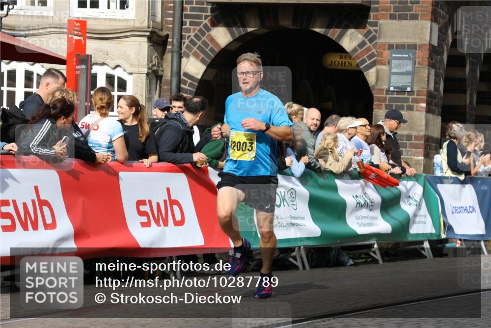 13.09.2026 - 21. swb-Marathon Bremen Strokosch-Dieckow http://msf.ph/oto/10287789 13.09.2026 10:39:15 Ziel 10782, 10926, 11127, 11338, 12003, 11713, 13556 meine-sportfotos.de