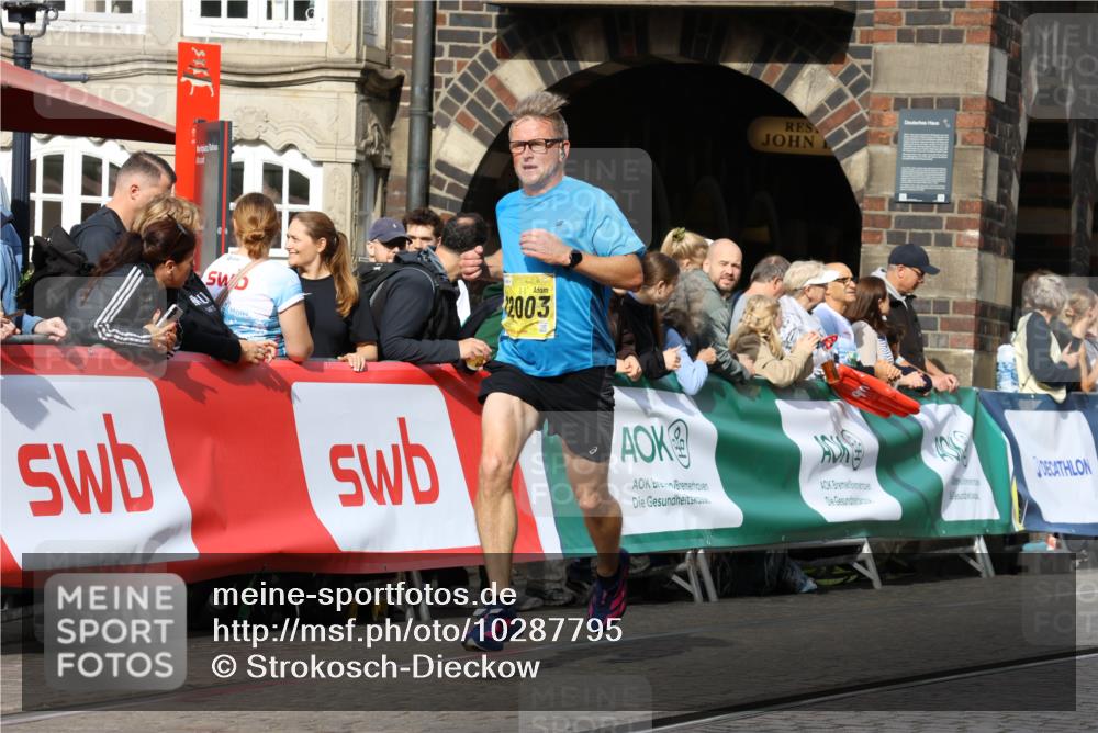 13.09.2026 - 21. swb-Marathon Bremen Strokosch-Dieckow http://msf.ph/oto/10287795 13.09.2026 10:39:15 Ziel 10782, 10926, 11127, 11338, 12003, 11713, 13556 meine-sportfotos.de