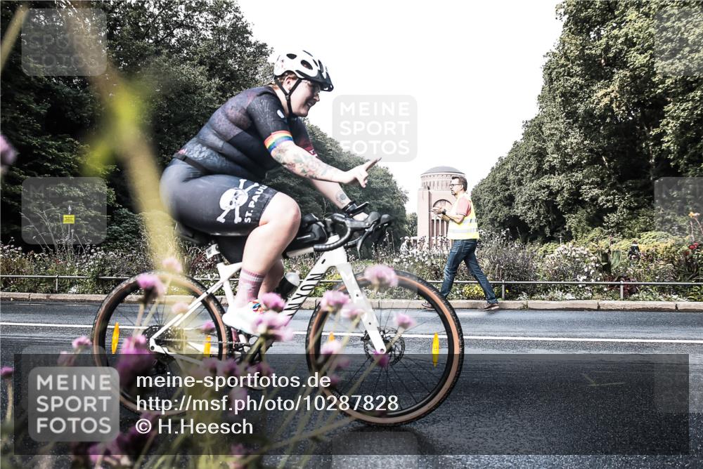 13.09.2026 - Stadtparktriathlon H.Heesch http://msf.ph/oto/10287828 13.09.2026 11:25:25 Radfahren 759, 803 meine-sportfotos.de