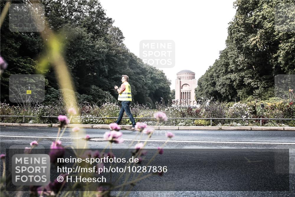 13.09.2026 - Stadtparktriathlon H.Heesch http://msf.ph/oto/10287836 13.09.2026 11:25:26 Radfahren 759, 803 meine-sportfotos.de