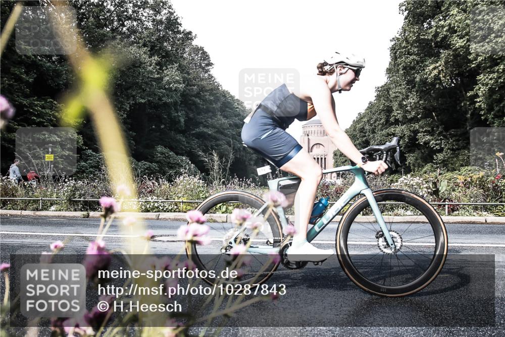 13.09.2026 - Stadtparktriathlon H.Heesch http://msf.ph/oto/10287843 13.09.2026 11:25:33 Radfahren 683, 766, 771, 818 meine-sportfotos.de
