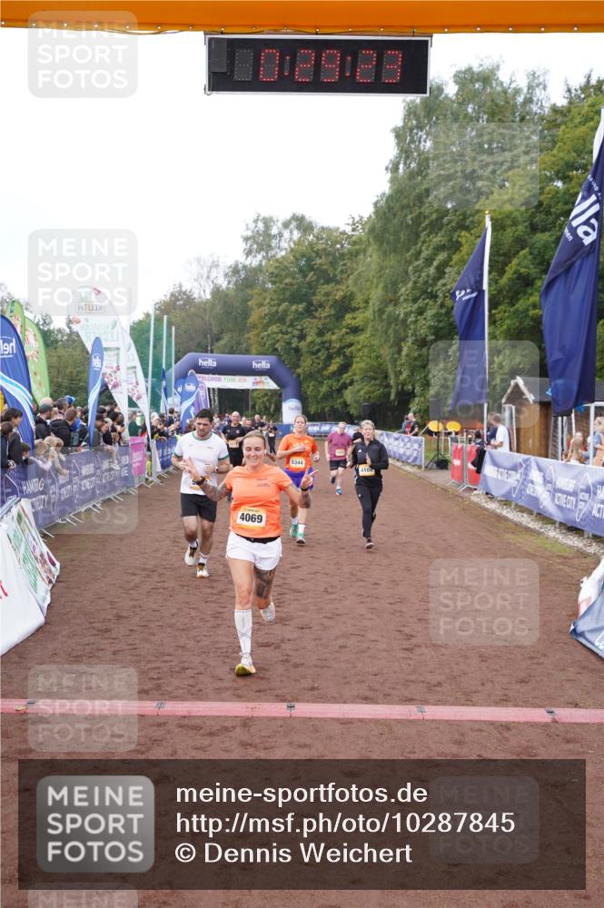 13.09.2026 - Airport Race Dennis Weichert http://msf.ph/oto/10287845 13.09.2026 10:29:56 Ziel 4069, 4108, 5233, 5235, 5263, 5274, 5280, 5310, 5339, 5344, 5347, 5376, 5459 meine-sportfotos.de