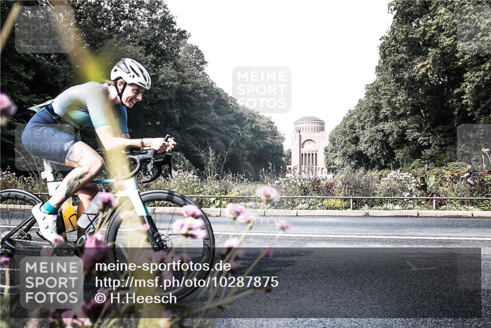 13.09.2026 - Stadtparktriathlon H.Heesch http://msf.ph/oto/10287875 13.09.2026 11:25:52 Radfahren 814 meine-sportfotos.de