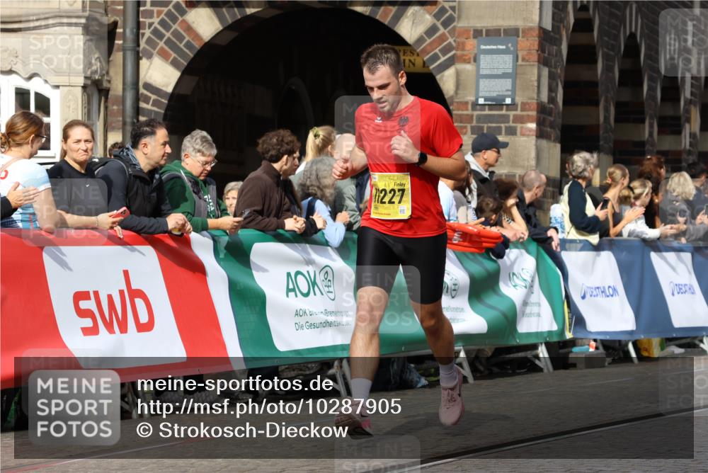 13.09.2026 - 21. swb-Marathon Bremen Strokosch-Dieckow http://msf.ph/oto/10287905 13.09.2026 10:39:26 Ziel 10782, 11227, 11338, 11454, 12003, 13641, 11713, 12404, 13513, 13642 meine-sportfotos.de