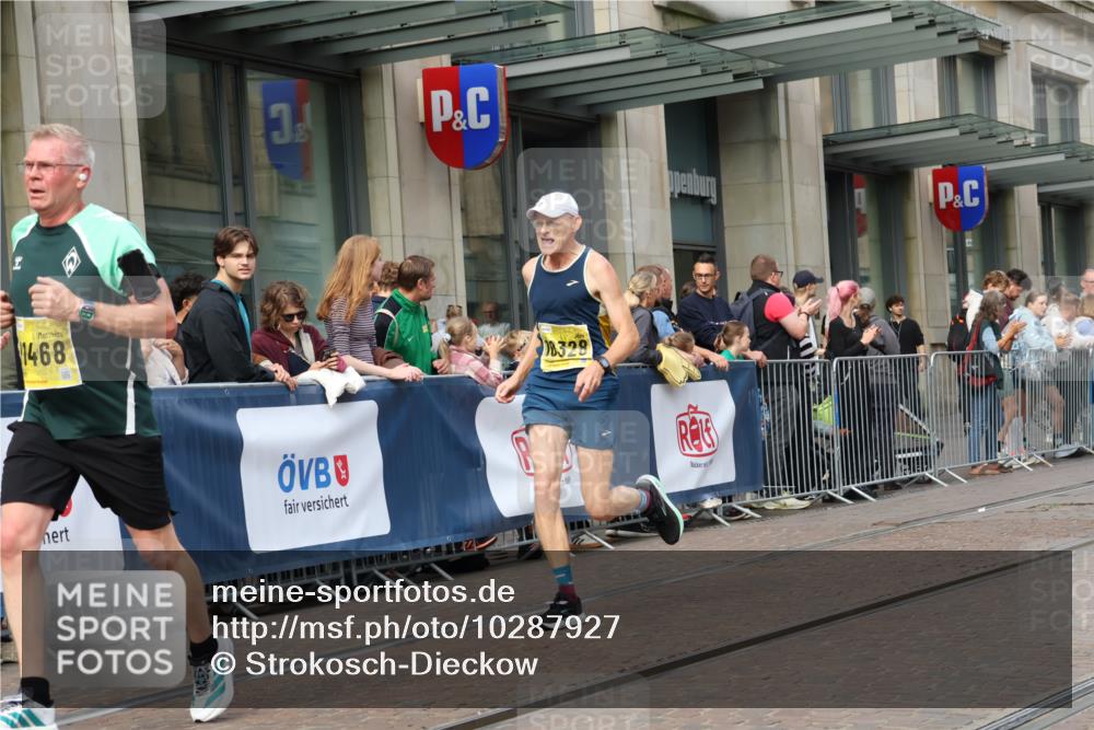 13.09.2026 - 21. swb-Marathon Bremen Strokosch-Dieckow http://msf.ph/oto/10287927 13.09.2026 10:43:28 Ziel 10337, 10742, 11019, 11208, 11312, 11447, 11607, 11614, 11930, 11948, 12250, 12253, 12436, 12559, 13509, 10328, 10346, 10456, 10618, 11042, 11143, 11468, 11607, 11632, 11826, 12406, 12469, 13523 meine-sportfotos.de