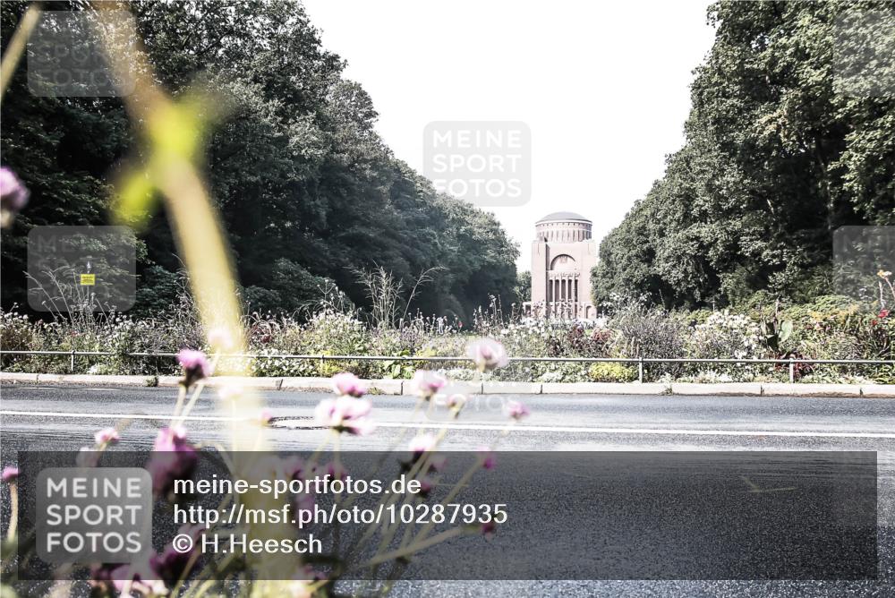13.09.2026 - Stadtparktriathlon H.Heesch http://msf.ph/oto/10287935 13.09.2026 11:26:22 Radfahren 730, 746, 792, 820 meine-sportfotos.de