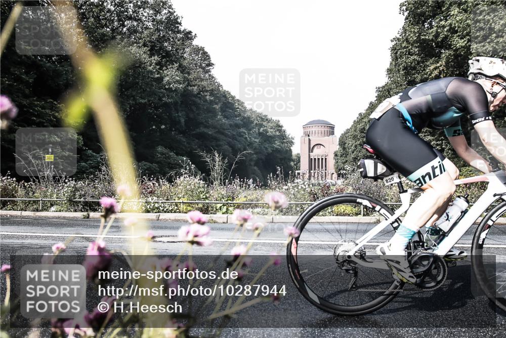 13.09.2026 - Stadtparktriathlon H.Heesch http://msf.ph/oto/10287944 13.09.2026 11:26:23 Radfahren 660, 730, 746, 792, 820 meine-sportfotos.de