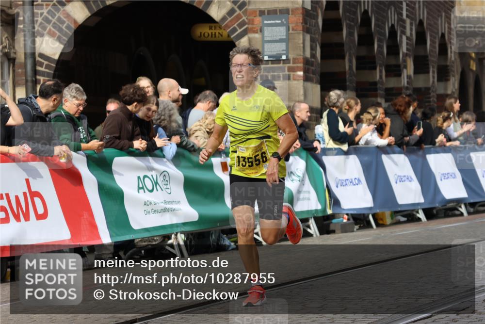 13.09.2026 - 21. swb-Marathon Bremen Strokosch-Dieckow http://msf.ph/oto/10287955 13.09.2026 10:39:31 Ziel 11227, 11454, 12003, 13556, 13641, 13513, 13642 meine-sportfotos.de