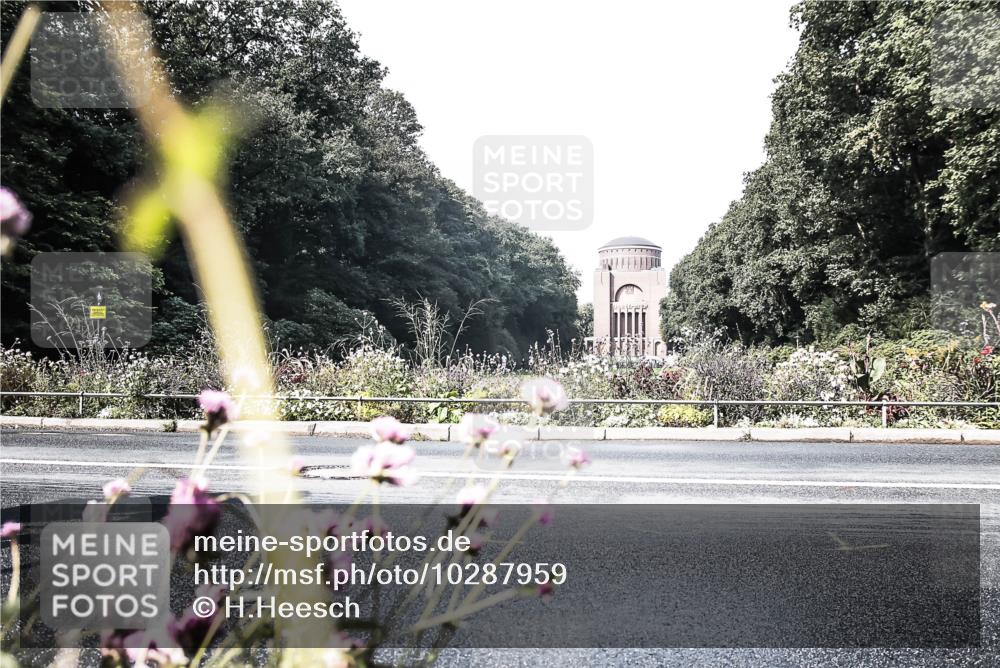 13.09.2026 - Stadtparktriathlon H.Heesch http://msf.ph/oto/10287959 13.09.2026 11:26:27 Radfahren 660, 730, 746, 820, 821 meine-sportfotos.de