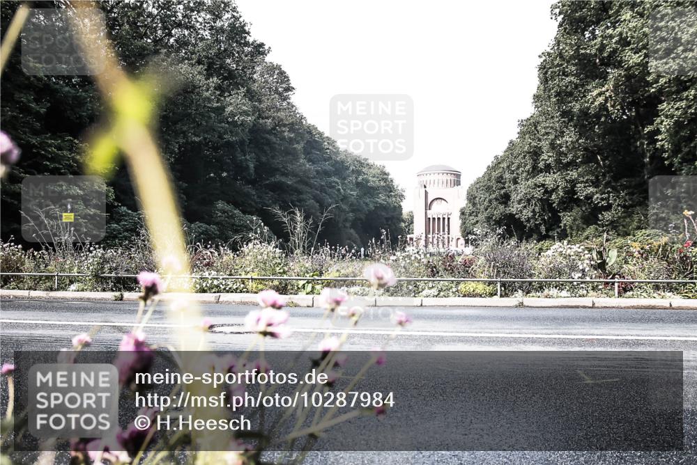 13.09.2026 - Stadtparktriathlon H.Heesch http://msf.ph/oto/10287984 13.09.2026 11:26:33 Radfahren 710 meine-sportfotos.de