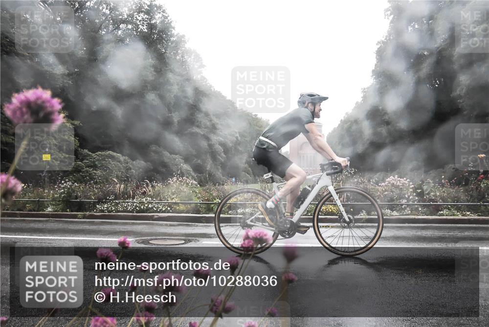 13.09.2026 - Stadtparktriathlon H.Heesch http://msf.ph/oto/10288036 13.09.2026 12:41:09 Radfahren 1160, 1191, 1205 meine-sportfotos.de