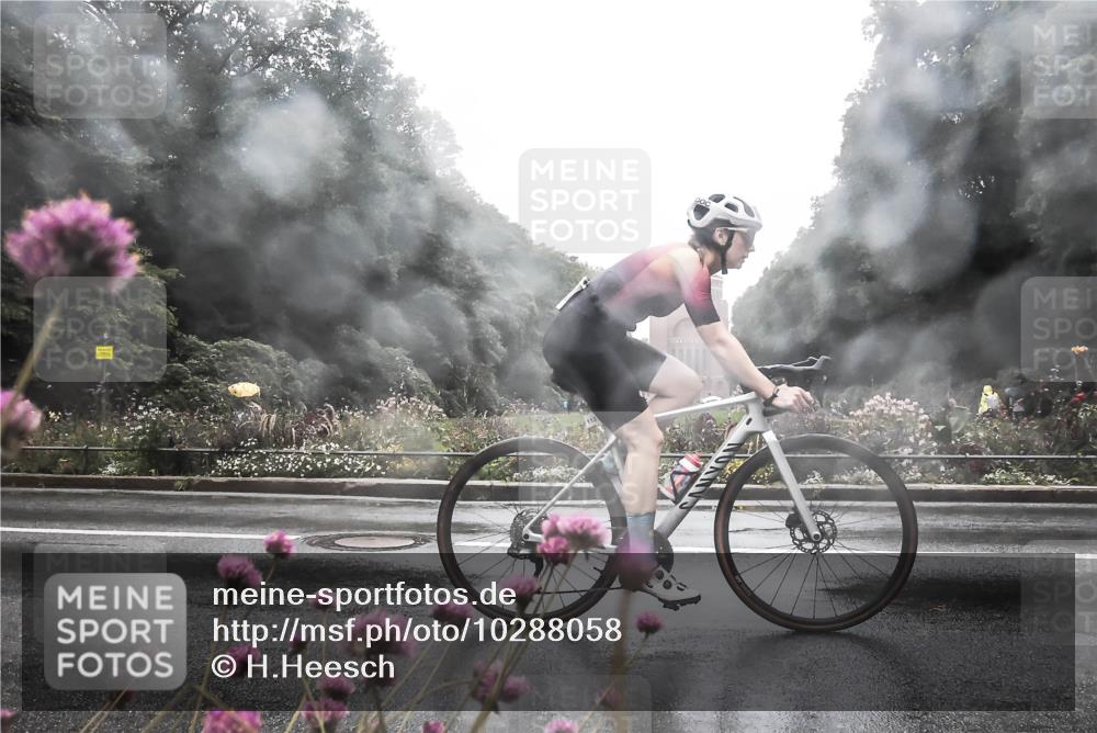 13.09.2026 - Stadtparktriathlon H.Heesch http://msf.ph/oto/10288058 13.09.2026 12:41:29 Radfahren 1093, 1099, 1131, 1143, 1224, 1235 meine-sportfotos.de