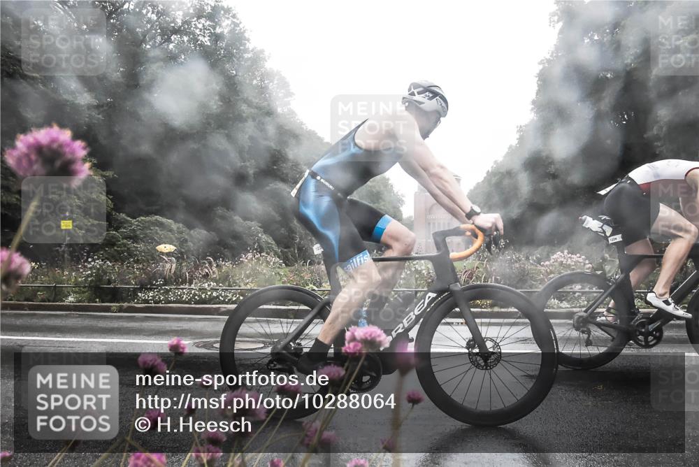 13.09.2026 - Stadtparktriathlon H.Heesch http://msf.ph/oto/10288064 13.09.2026 12:41:29 Radfahren 1093, 1099, 1131, 1143, 1224, 1235 meine-sportfotos.de