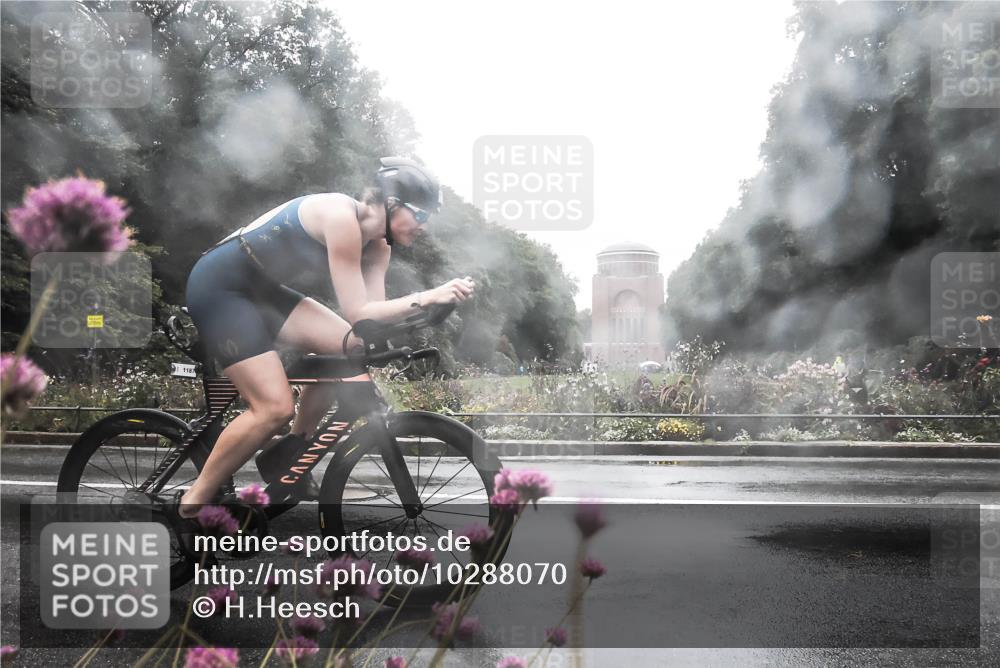 13.09.2026 - Stadtparktriathlon H.Heesch http://msf.ph/oto/10288070 13.09.2026 12:41:35 Radfahren 1086, 1187 meine-sportfotos.de