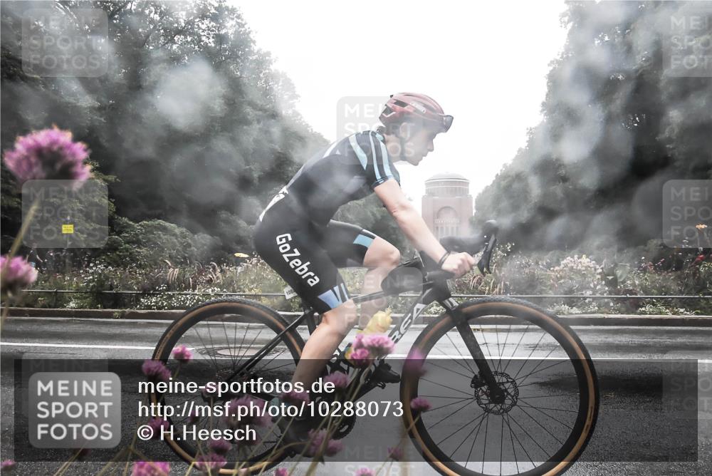 13.09.2026 - Stadtparktriathlon H.Heesch http://msf.ph/oto/10288073 13.09.2026 12:41:37 Radfahren 1086, 1187, 1249 meine-sportfotos.de