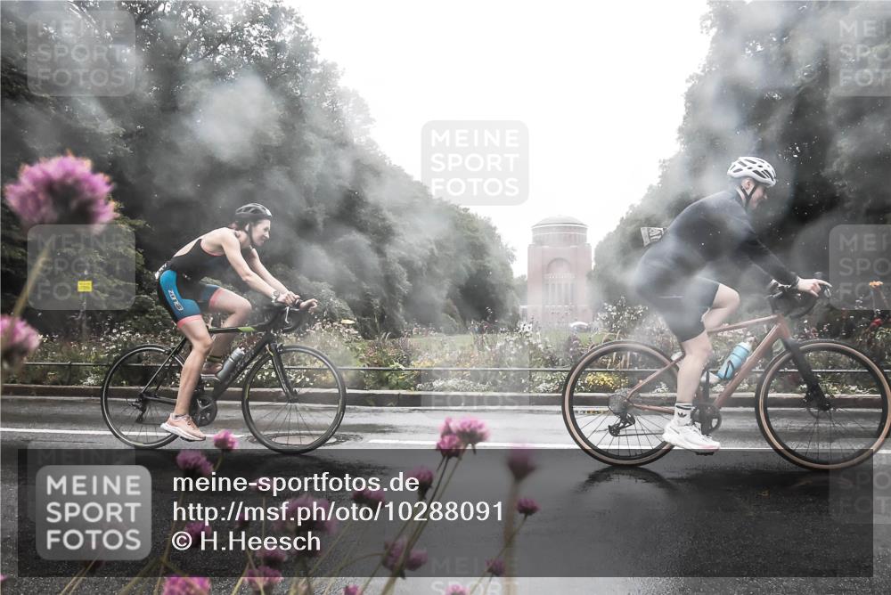 13.09.2026 - Stadtparktriathlon H.Heesch http://msf.ph/oto/10288091 13.09.2026 12:41:43 Radfahren 1058, 1085, 1094, 1243, 1249, 1264 meine-sportfotos.de