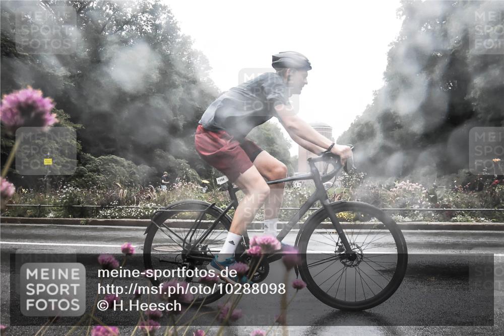 13.09.2026 - Stadtparktriathlon H.Heesch http://msf.ph/oto/10288098 13.09.2026 12:41:45 Radfahren 1058, 1085, 1094, 1243, 1264 meine-sportfotos.de