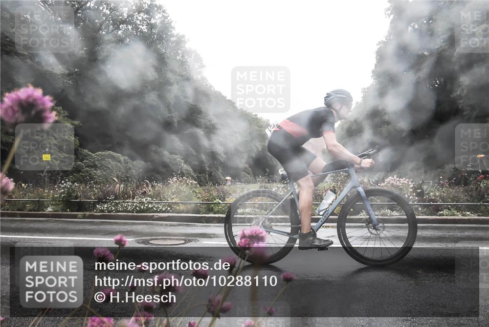 13.09.2026 - Stadtparktriathlon H.Heesch http://msf.ph/oto/10288110 13.09.2026 12:41:57 Radfahren 1107, 1147, 1184, 1234, 1253, 1287, 1292 meine-sportfotos.de