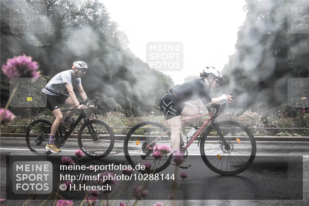 13.09.2026 - Stadtparktriathlon H.Heesch http://msf.ph/oto/10288144 13.09.2026 12:42:06 Radfahren 1089, 1196, 1210, 1276, 1293 meine-sportfotos.de