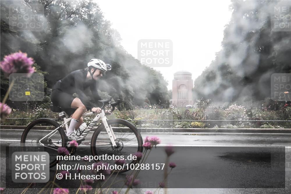 13.09.2026 - Stadtparktriathlon H.Heesch http://msf.ph/oto/10288157 13.09.2026 12:42:17 Radfahren 1150, 1168, 1177, 1288 meine-sportfotos.de