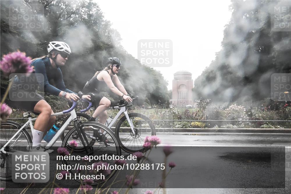 13.09.2026 - Stadtparktriathlon H.Heesch http://msf.ph/oto/10288175 13.09.2026 12:42:26 Radfahren 1100, 1106, 1139, 1144 meine-sportfotos.de