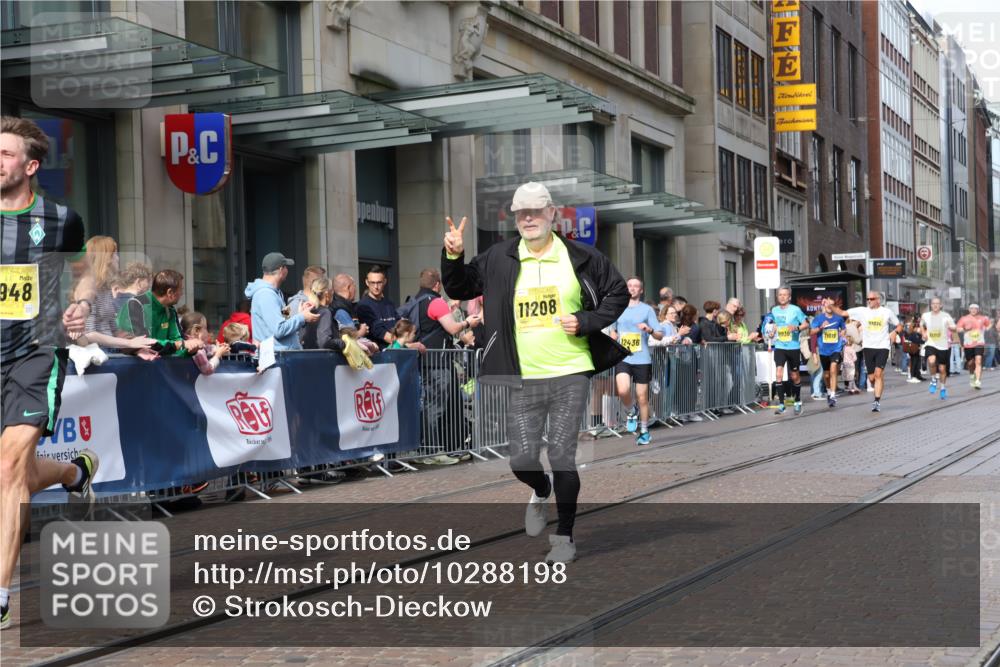 13.09.2026 - 21. swb-Marathon Bremen Strokosch-Dieckow http://msf.ph/oto/10288198 13.09.2026 10:43:47 Ziel 10337, 10342, 11108, 11208, 11312, 11447, 11614, 11644, 11758, 11930, 12436, 12559, 13538, 10328, 10742, 11019, 11468, 11607, 11826, 11948, 12250, 12253, 13509 meine-sportfotos.de