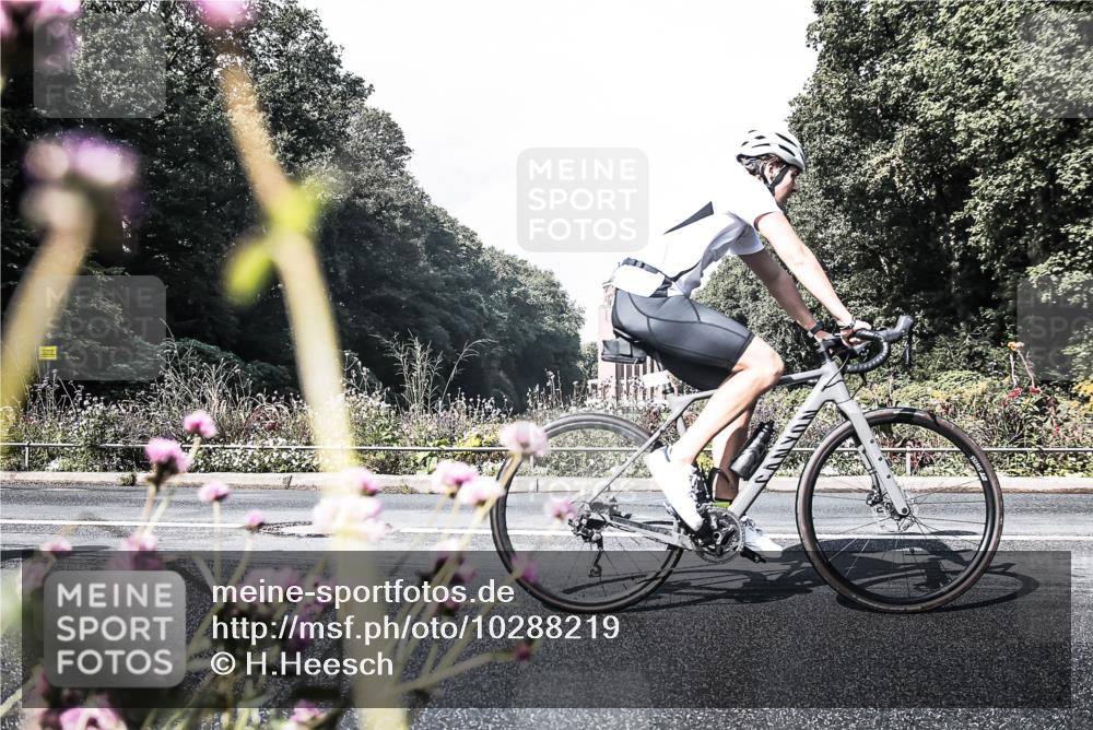 13.09.2026 - Stadtparktriathlon H.Heesch http://msf.ph/oto/10288219 13.09.2026 11:28:17 Radfahren 630, 635, 670, 733, 749, 788, 789, 815 meine-sportfotos.de