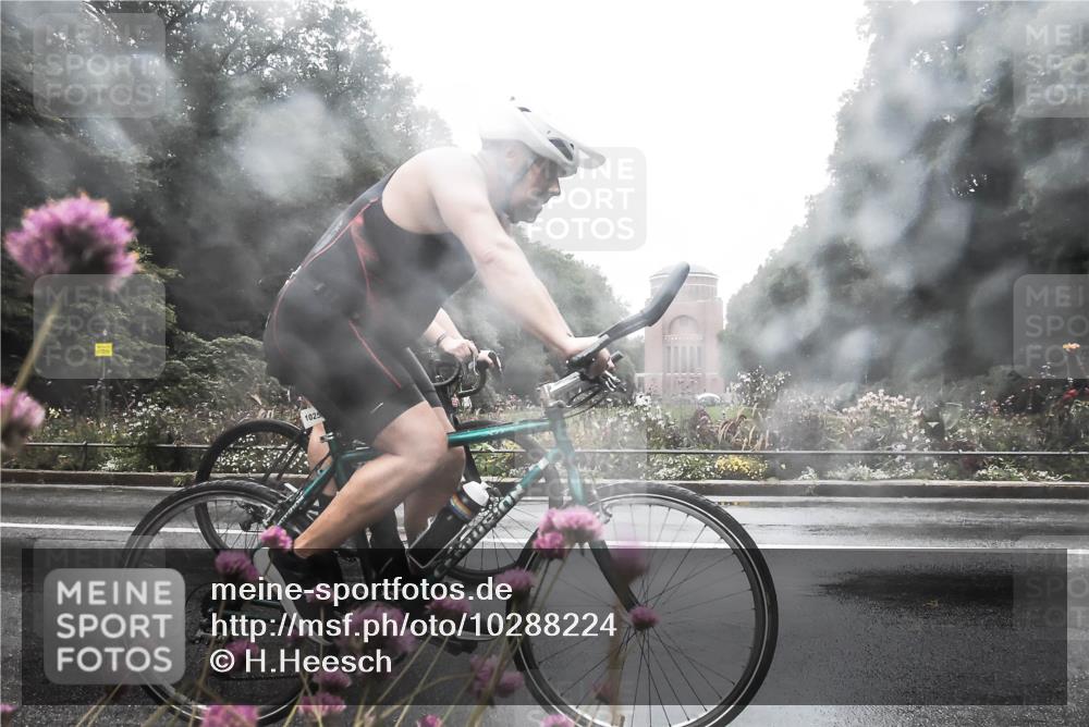 13.09.2026 - Stadtparktriathlon H.Heesch http://msf.ph/oto/10288224 13.09.2026 12:42:55 Radfahren 1025, 1031, 1239, 1306 meine-sportfotos.de