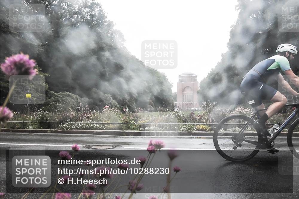 13.09.2026 - Stadtparktriathlon H.Heesch http://msf.ph/oto/10288230 13.09.2026 12:42:56 Radfahren 1025, 1031, 1239, 1306 meine-sportfotos.de