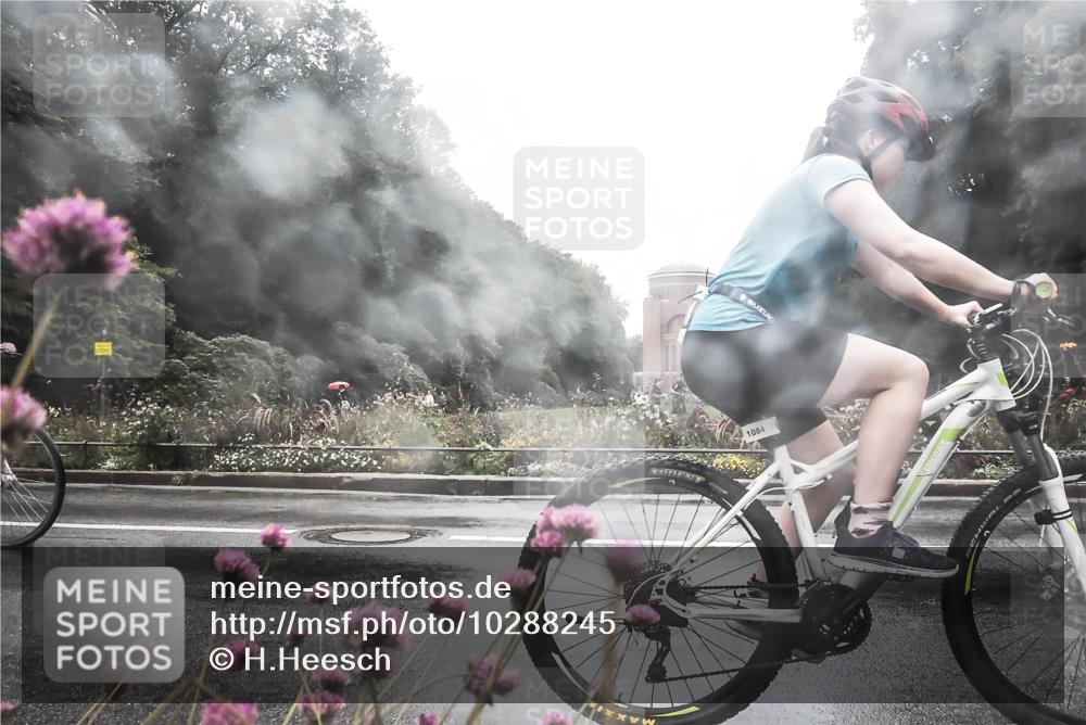 13.09.2026 - Stadtparktriathlon H.Heesch http://msf.ph/oto/10288245 13.09.2026 12:43:00 Radfahren 1084, 1290 meine-sportfotos.de