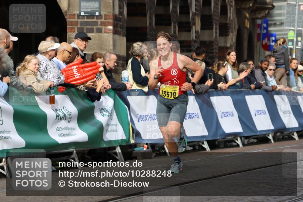 13.09.2026 - 21. swb-Marathon Bremen Strokosch-Dieckow http://msf.ph/oto/10288248 13.09.2026 10:40:00 Ziel 11713, 12339, 12404, 13513, 13642 meine-sportfotos.de
