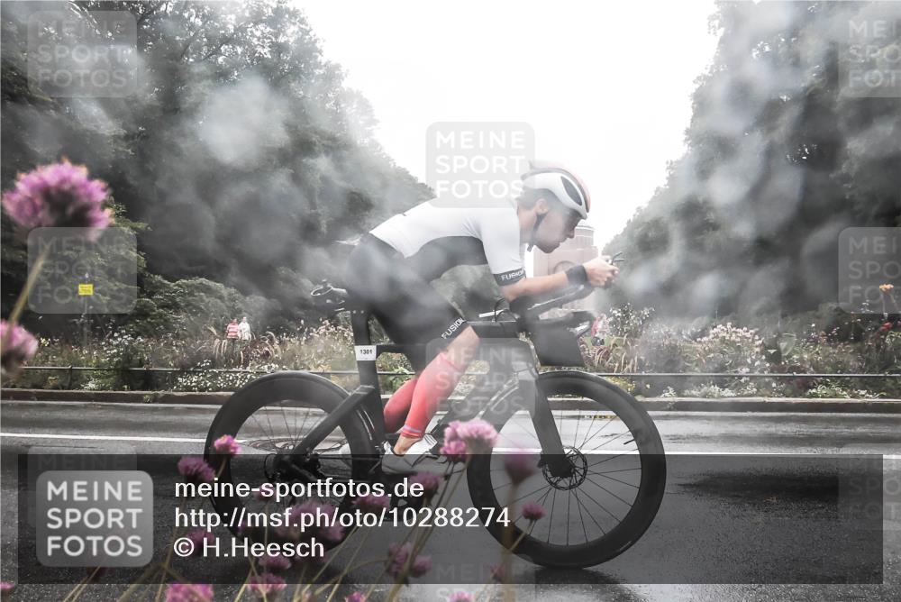 13.09.2026 - Stadtparktriathlon H.Heesch http://msf.ph/oto/10288274 13.09.2026 12:43:14 Radfahren 1178, 1301 meine-sportfotos.de