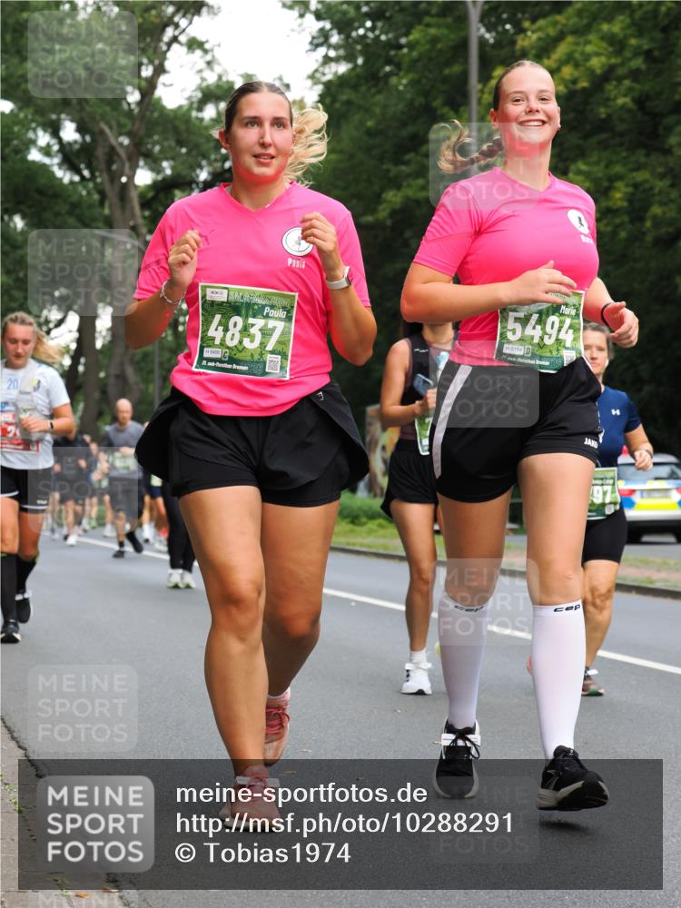 13.09.2026 - 21. swb-Marathon Bremen TobiasT http://msf.ph/oto/10288291 13.09.2026 12:24:28 Laufen 20, 4837, 6406, 21, 25, 5494, 6154, 21, 240 meine-sportfotos.de
