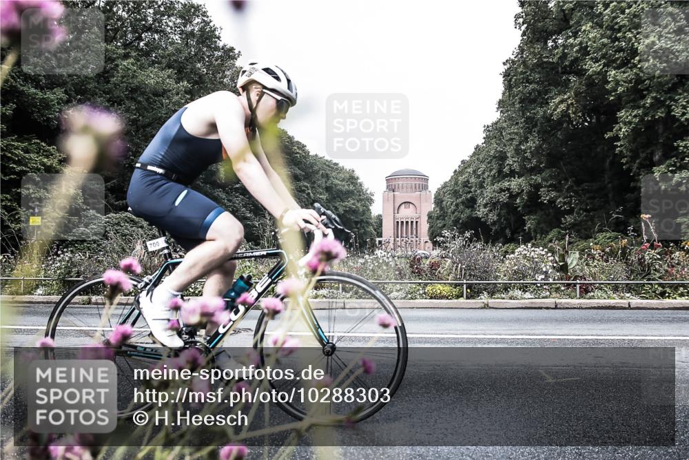 13.09.2026 - Stadtparktriathlon H.Heesch http://msf.ph/oto/10288303 13.09.2026 11:31:38 Radfahren 601, 700, 807 meine-sportfotos.de