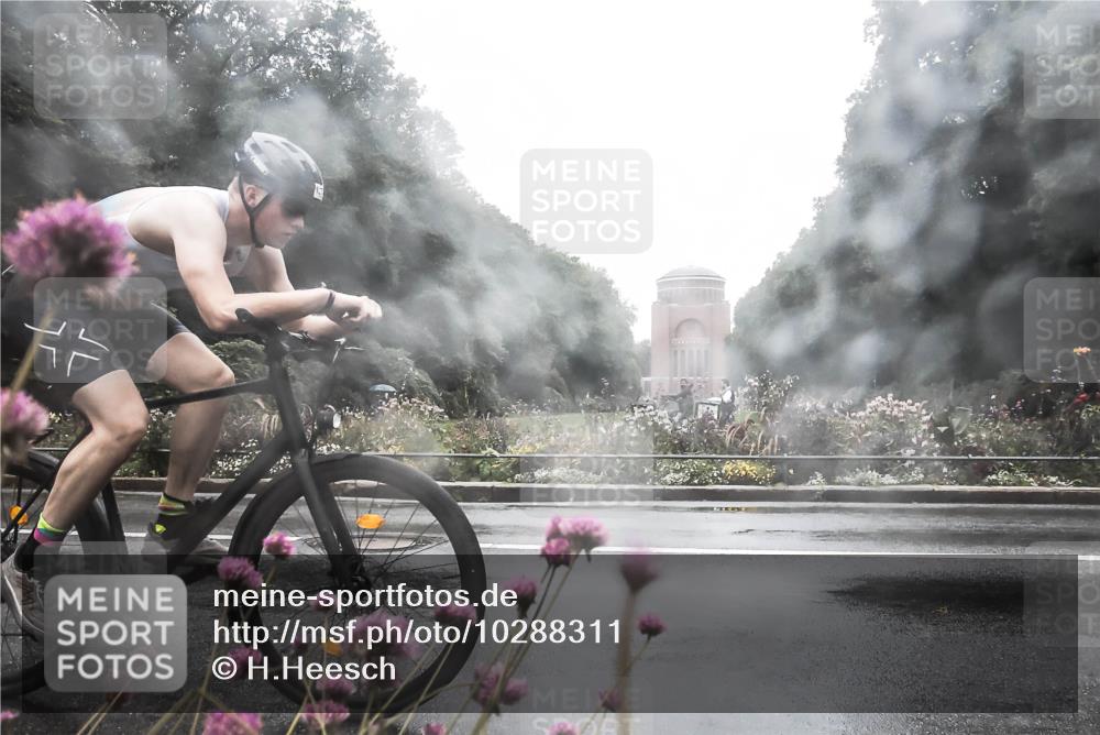 13.09.2026 - Stadtparktriathlon H.Heesch http://msf.ph/oto/10288311 13.09.2026 12:43:47 Radfahren 1090, 1277 meine-sportfotos.de