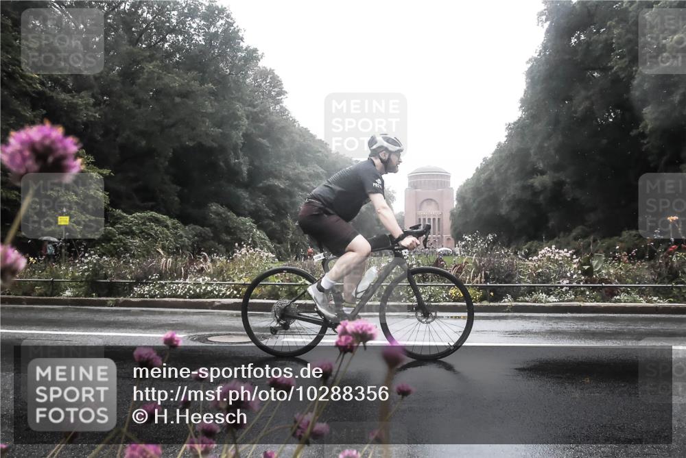 13.09.2026 - Stadtparktriathlon H.Heesch http://msf.ph/oto/10288356 13.09.2026 12:44:25 Radfahren 978, 1075, 1170, 1221, 1230, 1252, 1307 meine-sportfotos.de