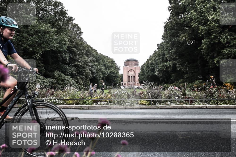 13.09.2026 - Stadtparktriathlon H.Heesch http://msf.ph/oto/10288365 13.09.2026 11:32:48 Radfahren 712, 736, 739, 747, 772 meine-sportfotos.de