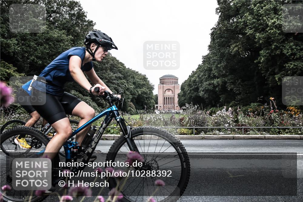 13.09.2026 - Stadtparktriathlon H.Heesch http://msf.ph/oto/10288392 13.09.2026 11:32:57 Radfahren 606, 649, 657, 662, 677, 818, 828 meine-sportfotos.de