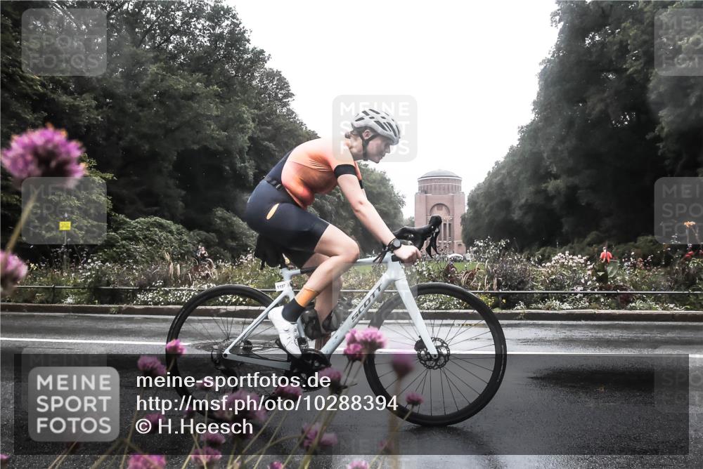 13.09.2026 - Stadtparktriathlon H.Heesch http://msf.ph/oto/10288394 13.09.2026 12:44:49 Radfahren 1078, 1102, 1134, 1157, 1247, 1256, 1257, 1302 meine-sportfotos.de