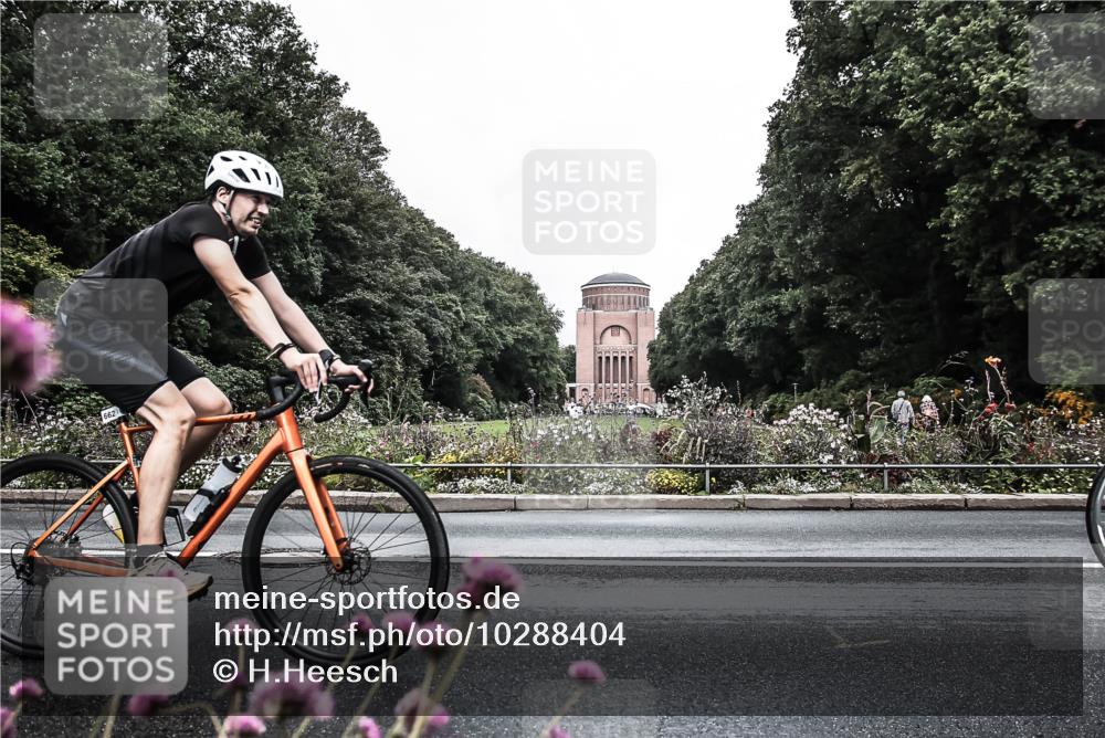13.09.2026 - Stadtparktriathlon H.Heesch http://msf.ph/oto/10288404 13.09.2026 11:33:00 Radfahren 606, 649, 662, 801, 818, 828 meine-sportfotos.de