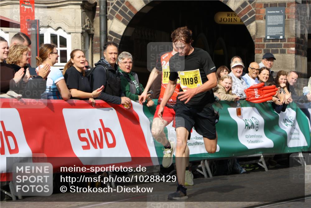 13.09.2026 - 21. swb-Marathon Bremen Strokosch-Dieckow http://msf.ph/oto/10288429 13.09.2026 10:40:08 Ziel 11198, 11721, 12144, 12339, 13519, 13642 meine-sportfotos.de