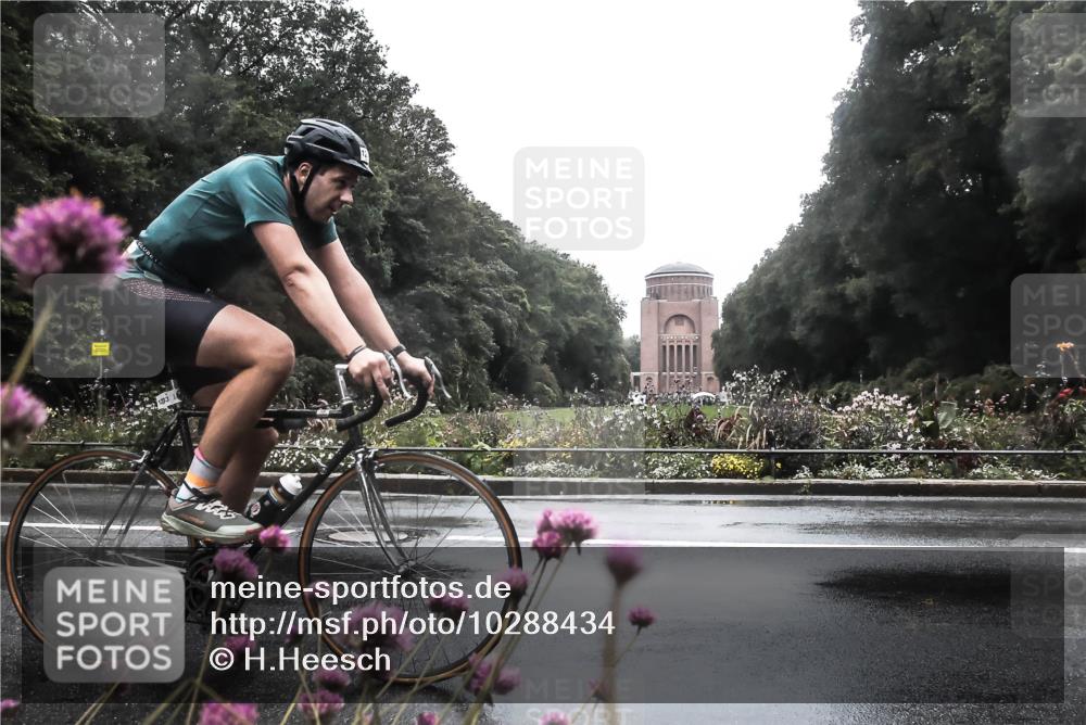 13.09.2026 - Stadtparktriathlon H.Heesch http://msf.ph/oto/10288434 13.09.2026 12:45:10 Radfahren 1203, 1270, 1274, 1285 meine-sportfotos.de