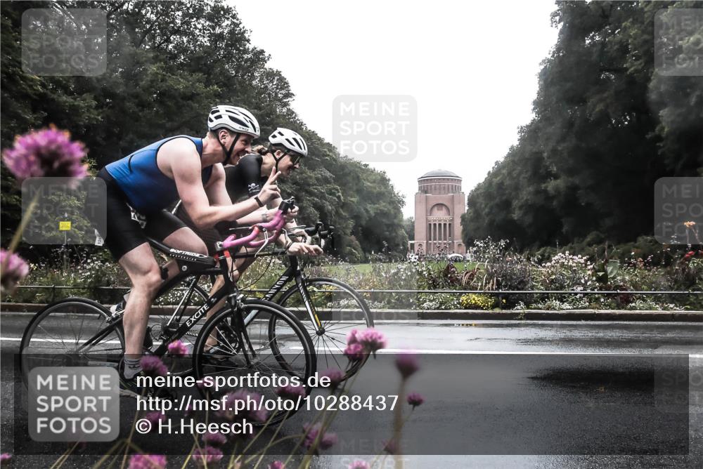 13.09.2026 - Stadtparktriathlon H.Heesch http://msf.ph/oto/10288437 13.09.2026 12:45:13 Radfahren 1203, 1274, 1285 meine-sportfotos.de