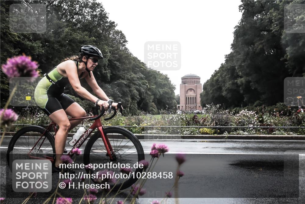 13.09.2026 - Stadtparktriathlon H.Heesch http://msf.ph/oto/10288458 13.09.2026 12:45:32 Radfahren 1298 meine-sportfotos.de