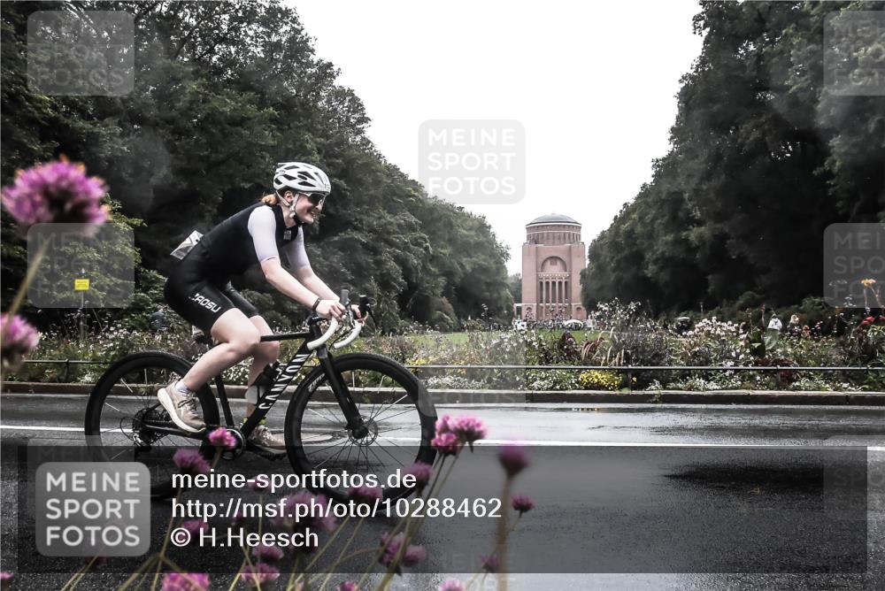 13.09.2026 - Stadtparktriathlon H.Heesch http://msf.ph/oto/10288462 13.09.2026 12:45:40 Radfahren 1137, 1138, 1194 meine-sportfotos.de