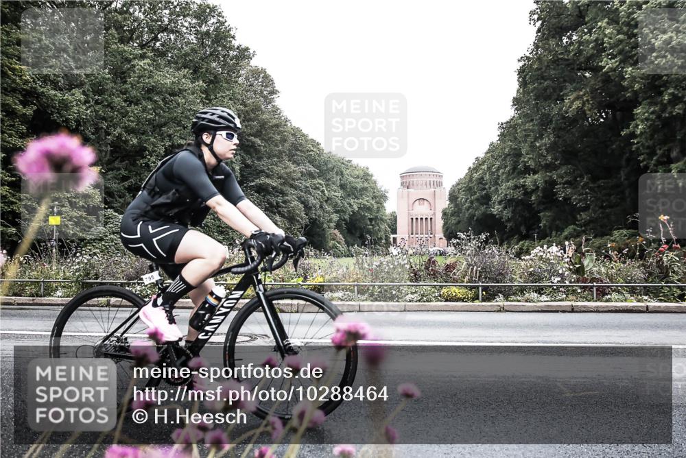 13.09.2026 - Stadtparktriathlon H.Heesch http://msf.ph/oto/10288464 13.09.2026 11:34:13 Radfahren 625, 746, 792, 795, 814, 820, 885 meine-sportfotos.de